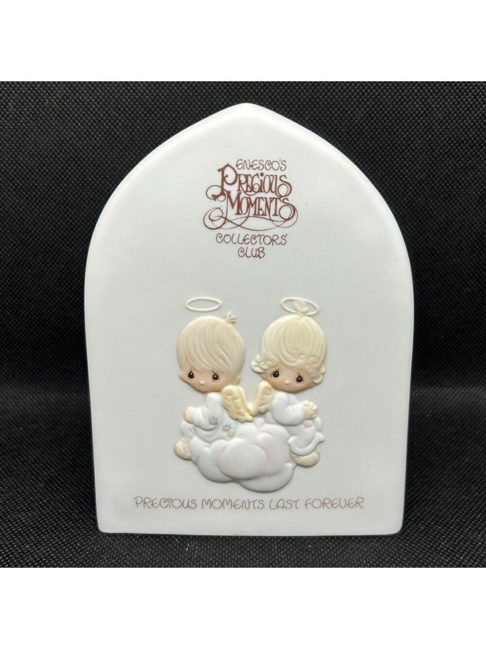Precious Moments "Precious Moments Last Forever" Collector's Club plaque